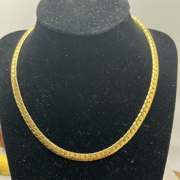 Detailed Vintage Goldtoned Choker Braided Chain Necklace Duo Monet and Unmarked - Picture 4 of 6